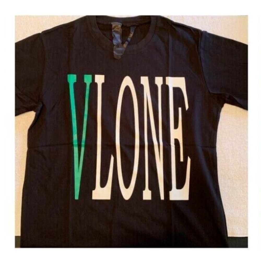 Vlone staple V Green & Black T-shirt Mens Size XL - VLONE SHIRT